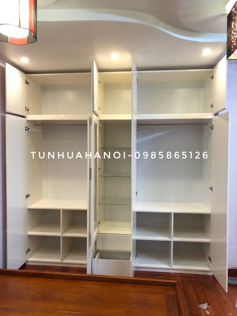 tu-nhua-dung-quan-ao-5-canh