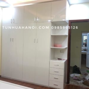 tu-nhua-nguoi-lon-4-canh-ktt